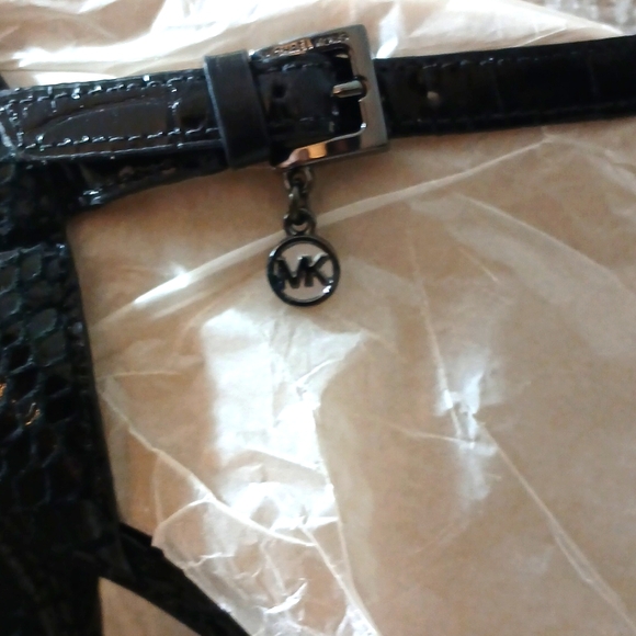 NEW Michael Kors Black Nadja T Strap Platform Heels Snake Embossed Stiletto 7.5 - Picture 5 of 11